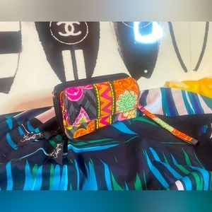 Vera bradley wrist wallet